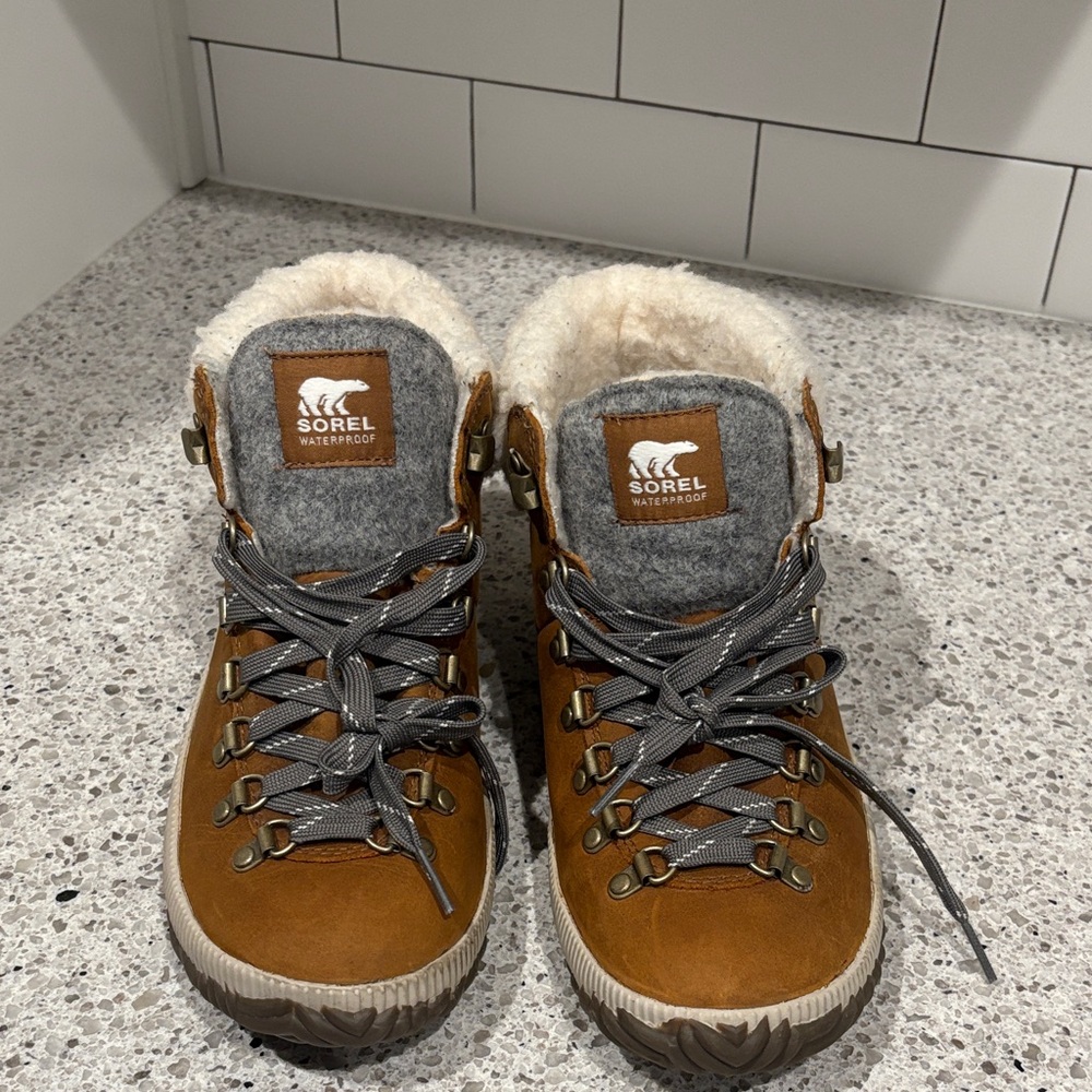 Sorel Tan Boots with Gray Accents